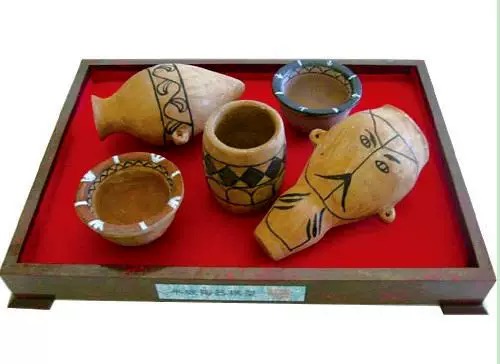 半坡陶器