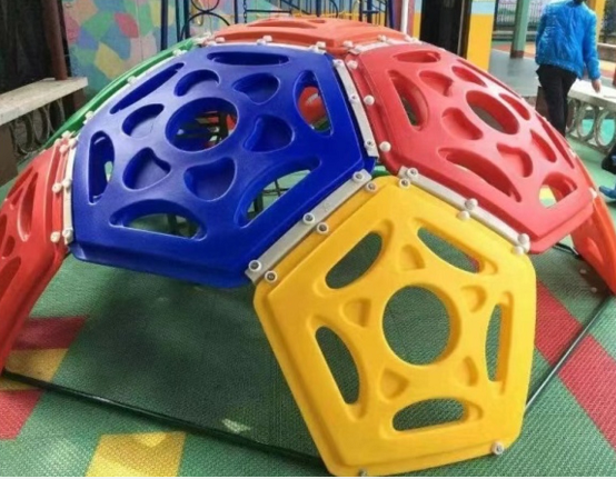 幼儿园户外攀爬玩具